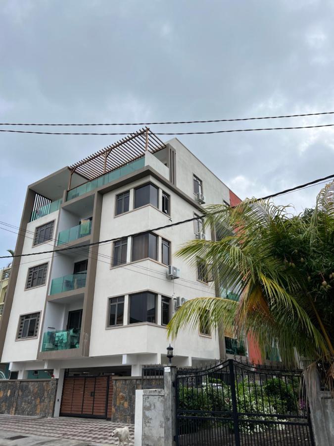 Top-Floor Modern 3Bd Penthouse With Beautiful Mountain View Terrace - 5 Min Walk To Beach Flic en Flac Ngoại thất bức ảnh