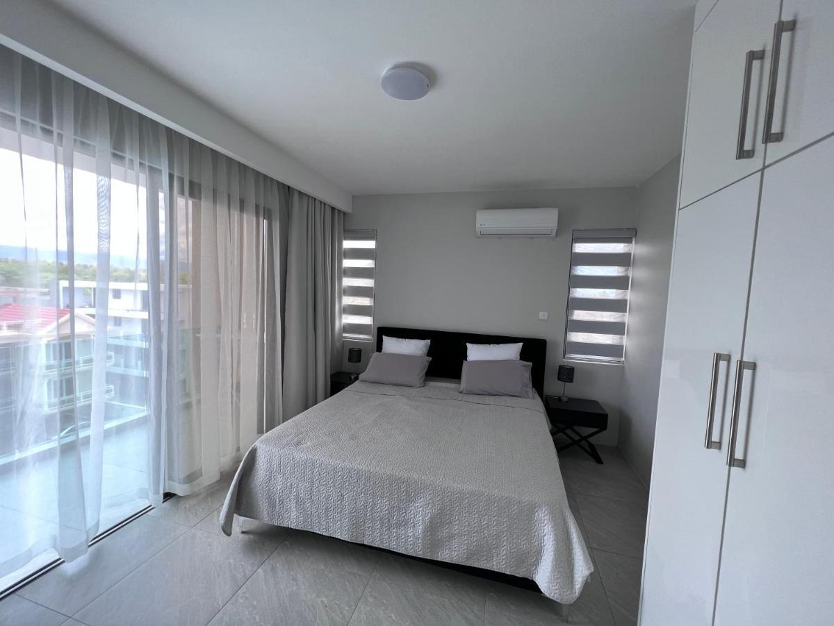 Top-Floor Modern 3Bd Penthouse With Beautiful Mountain View Terrace - 5 Min Walk To Beach Flic en Flac Ngoại thất bức ảnh